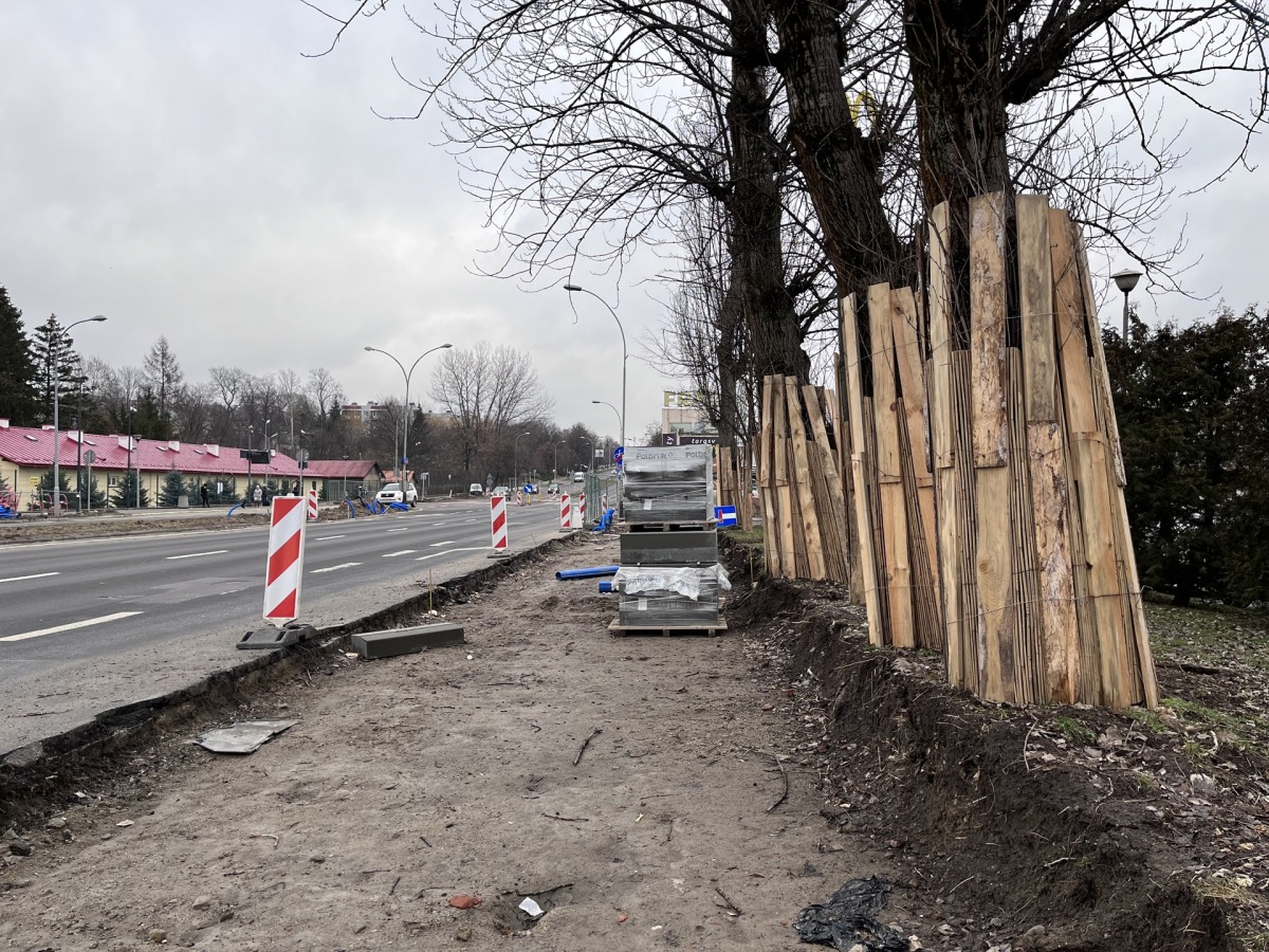 Rozbudowa skrzyżowania ul. Lwowskiej i ul. Mieszka I [luty 2023]